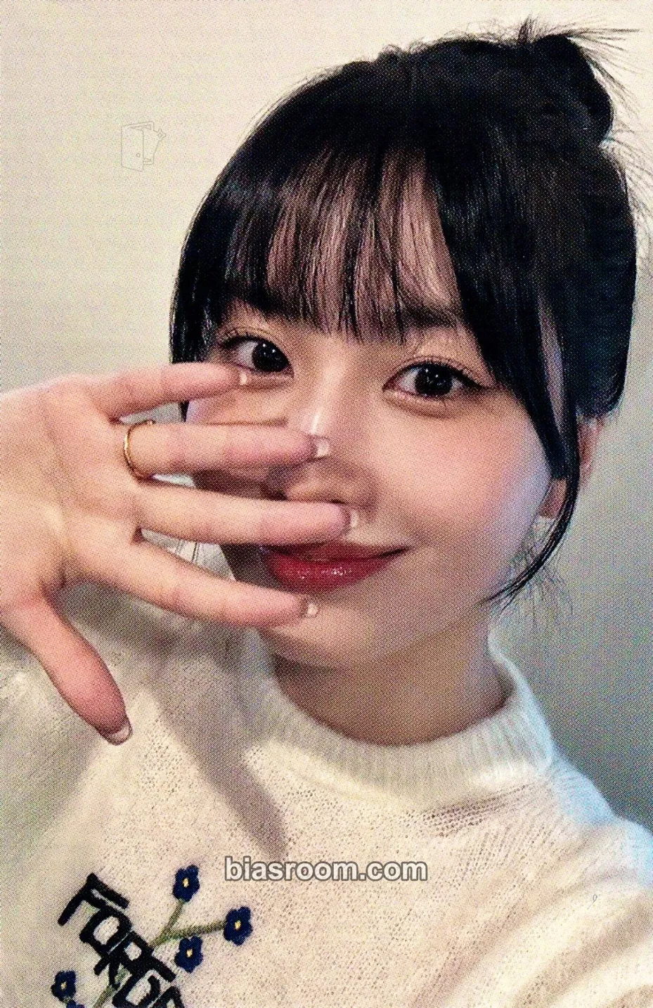 Momo With YOU-th Photocard - TWICE - TWICE K-pop photocard