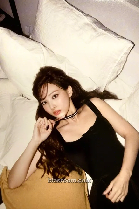 Nayeon With YOU-th Photocard - TWICE - TWICE K-pop photocard