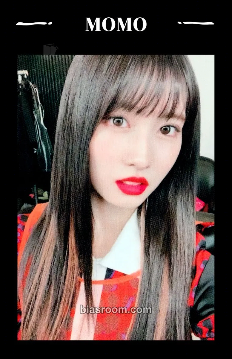 Momo YES or YES Photocard - TWICE - TWICE K-pop photocard