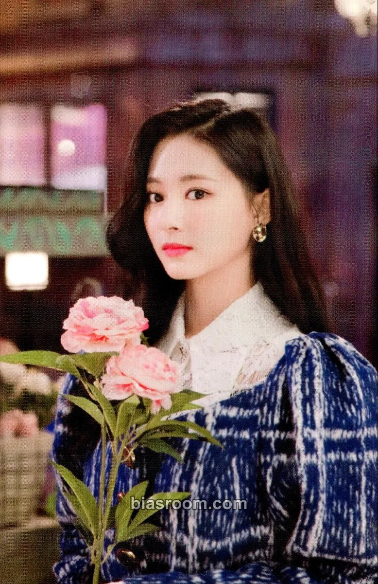 Tzuyu YES or YES Photocard - TWICE - TWICE K-pop photocard