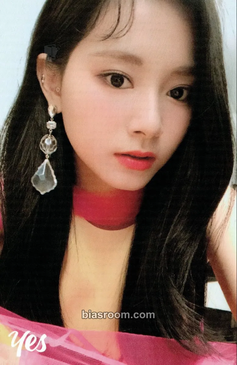 Tzuyu YES or YES Photocard - TWICE - TWICE K-pop photocard