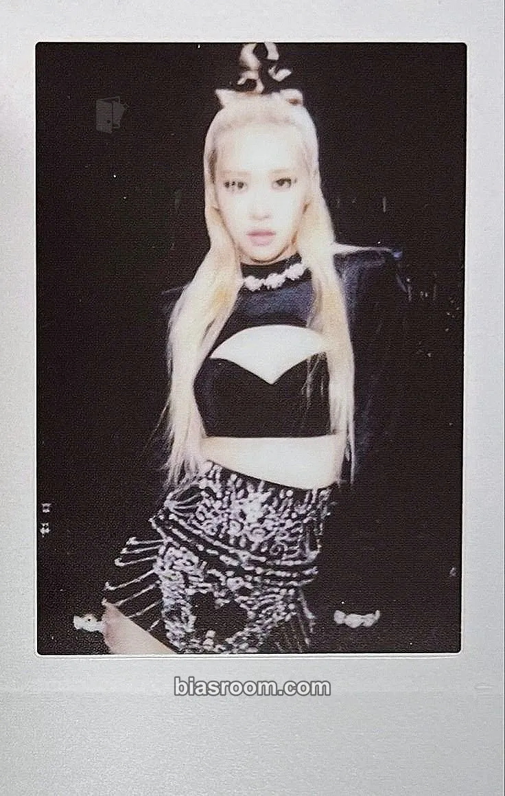 Rosé BORN PINK Photocard - BLACKPINK - BLACKPINK K-pop photocard