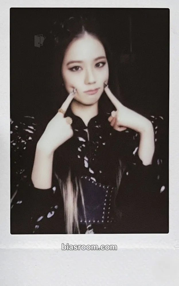 Jisoo BORN PINK Photocard - BLACKPINK - BLACKPINK K-pop photocard