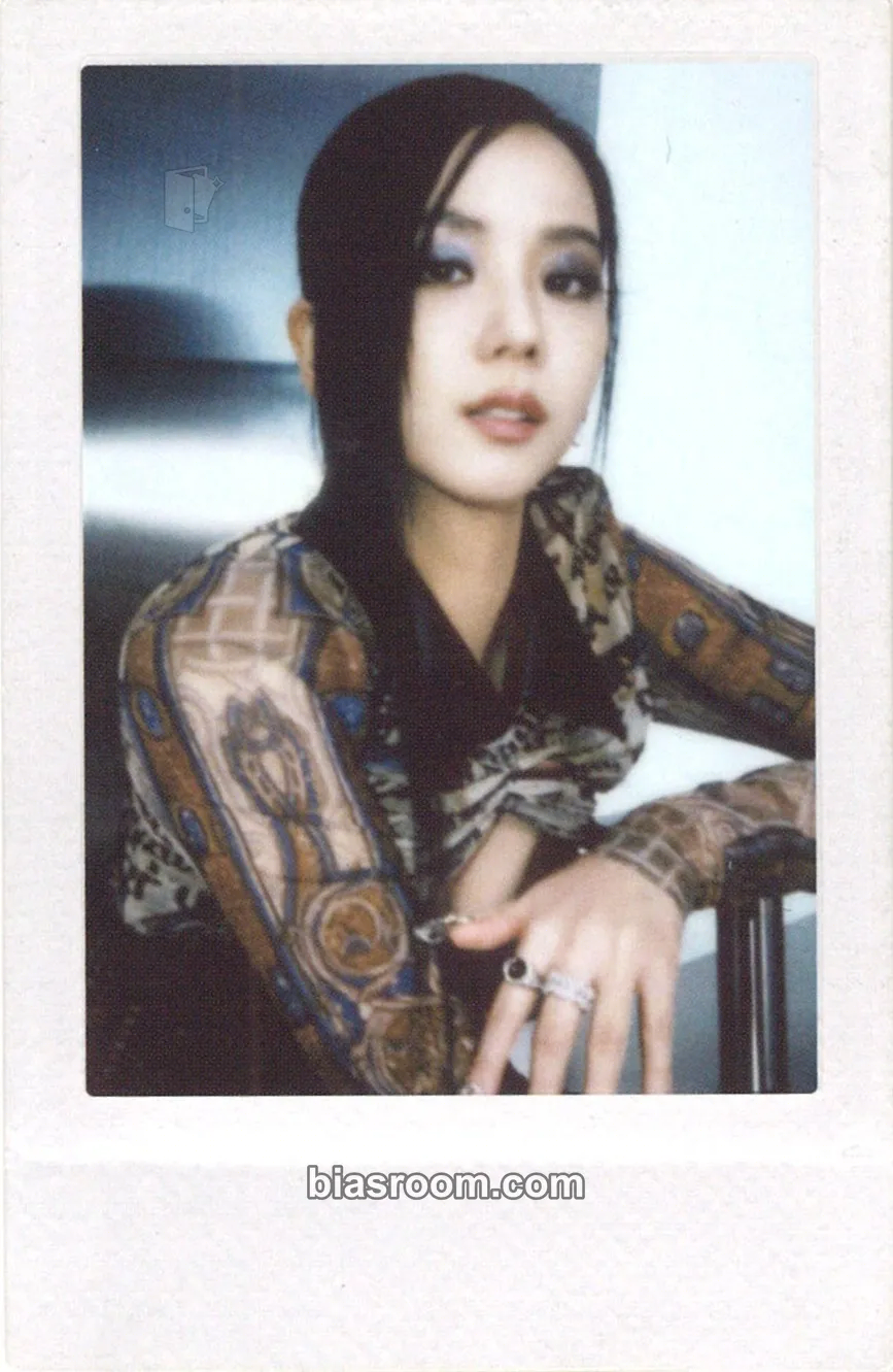 Jisoo BORN PINK Photocard - BLACKPINK - BLACKPINK K-pop photocard