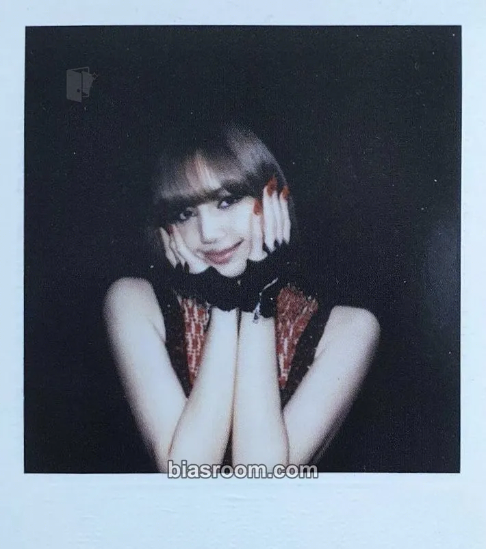 Lisa LALISA (Lisa solo) Photocard - BLACKPINK - BLACKPINK K-pop photocard