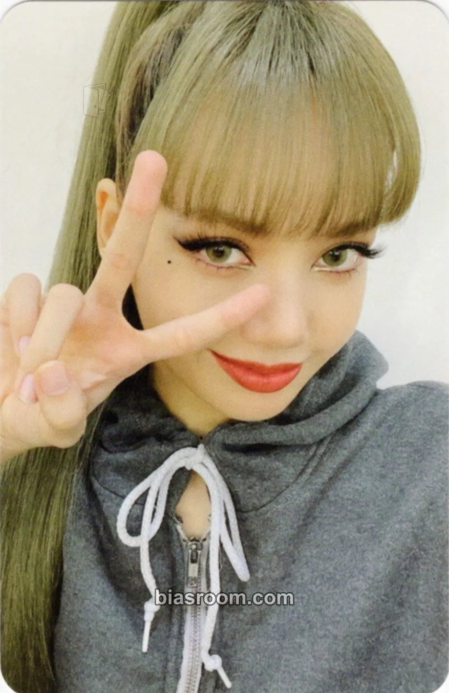Lisa LALISA (Lisa solo) Photocard - BLACKPINK - BLACKPINK K-pop photocard