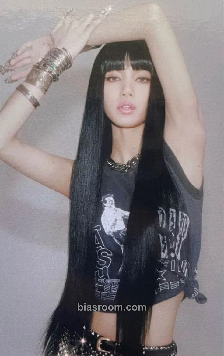 Lisa LALISA (Lisa solo) Photocard - BLACKPINK - BLACKPINK K-pop photocard