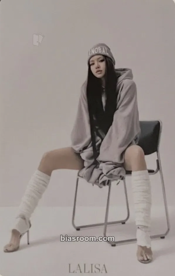 Lisa LALISA (Lisa solo) Photocard - BLACKPINK - BLACKPINK K-pop photocard