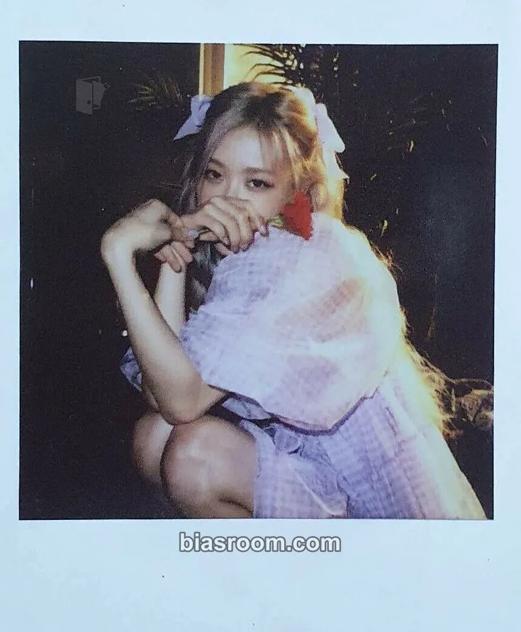 Rosé Rosé -R- Photobook Special Edition Photocard - BLACKPINK - BLACKPINK K-pop photocard