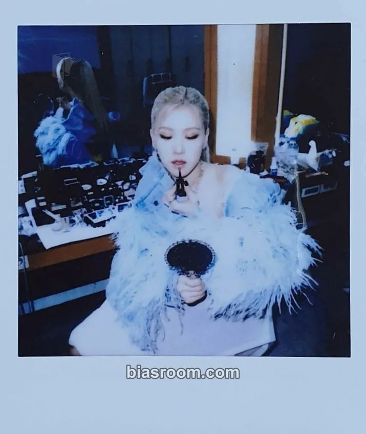 Rosé Rosé -R- Photobook Special Edition Photocard - BLACKPINK - BLACKPINK K-pop photocard