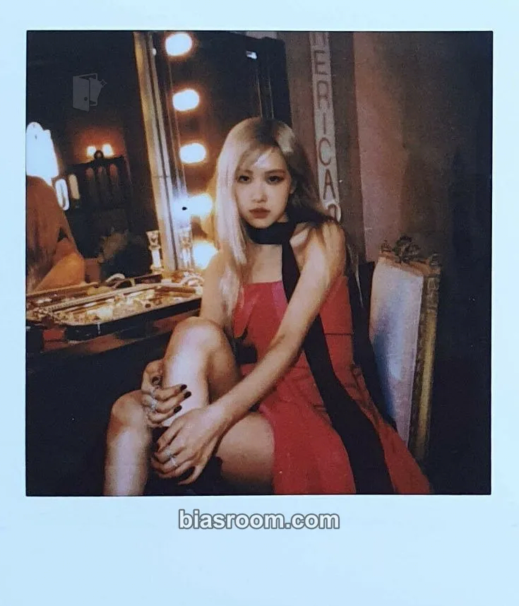 Rosé Rosé -R- Photobook Special Edition Photocard - BLACKPINK - BLACKPINK K-pop photocard