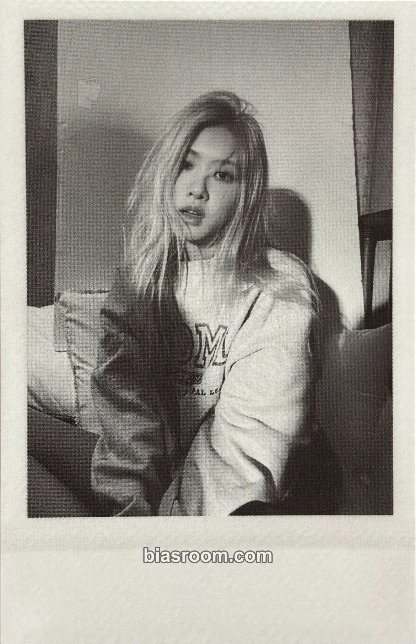 Rosé -R- (Rosé solo) Photocard - BLACKPINK - BLACKPINK K-pop photocard