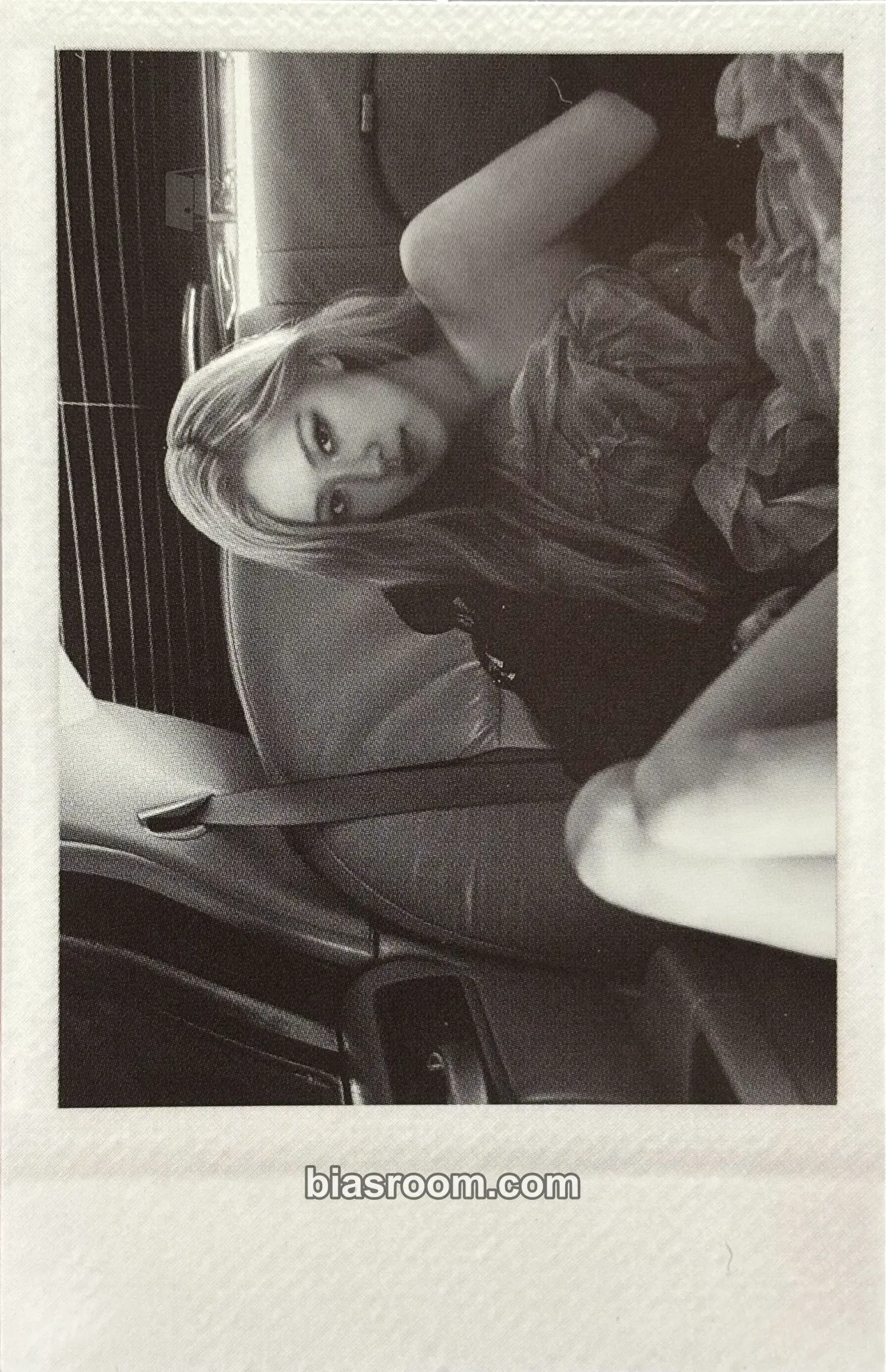Rosé -R- (Rosé solo) Photocard - BLACKPINK - BLACKPINK K-pop photocard