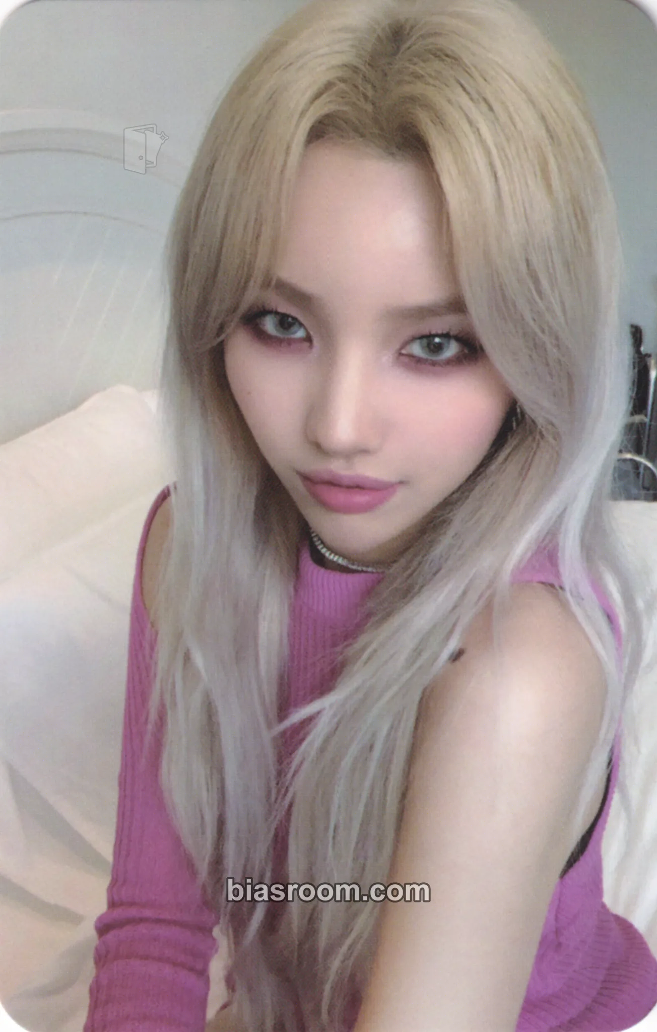 Soyeon Windy Photocard - i-dle - i-dle K-pop photocard