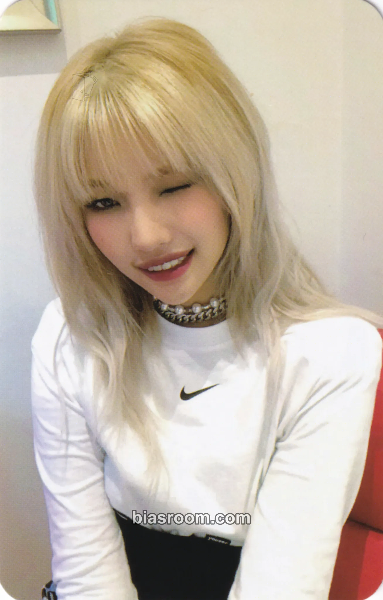 Soyeon Windy Photocard - i-dle - i-dle K-pop photocard