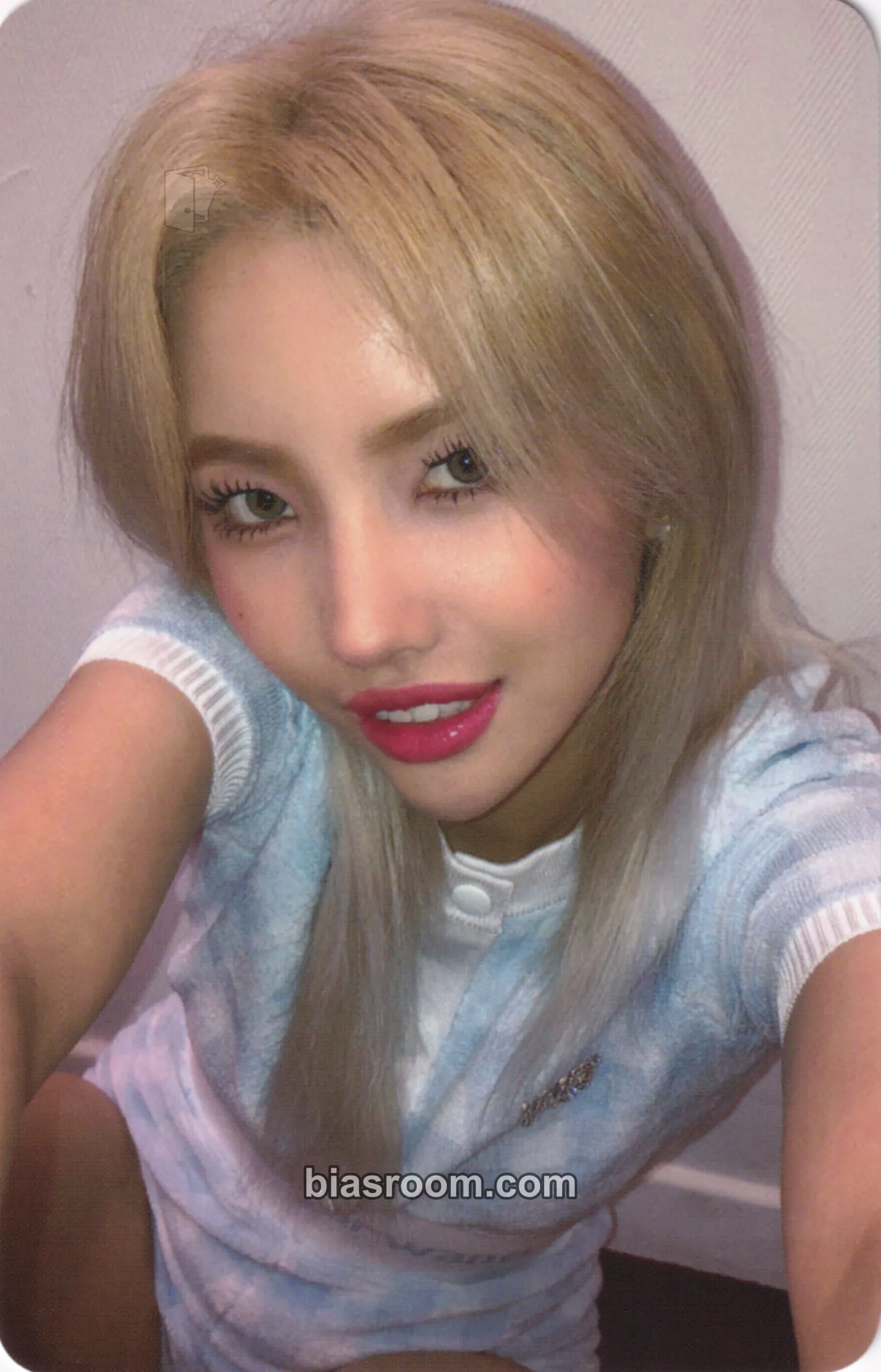 Soyeon Windy Photocard - i-dle - i-dle K-pop photocard