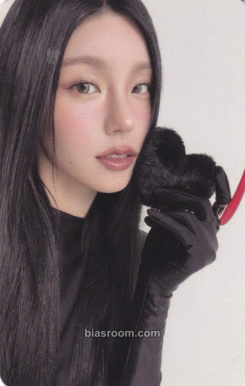 Yeji Air Photocard - ITZY - ITZY K-pop photocard