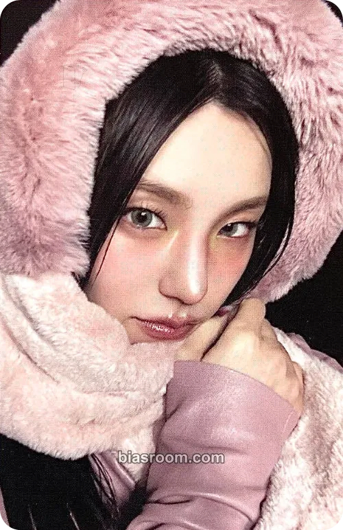 Yeji Air Photocard - ITZY - ITZY K-pop photocard