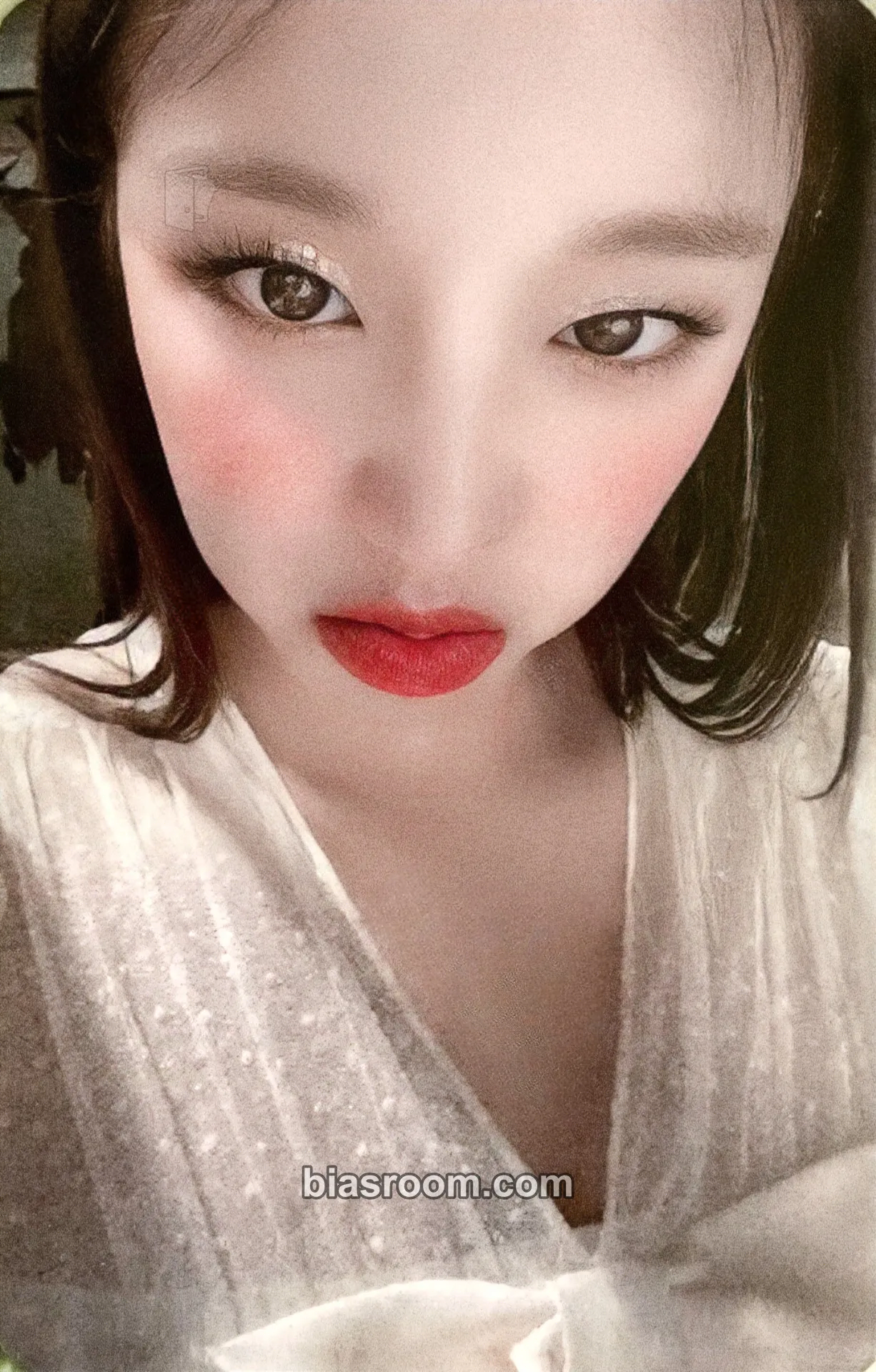 Yuqi I Burn Photocard - i-dle - i-dle K-pop photocard