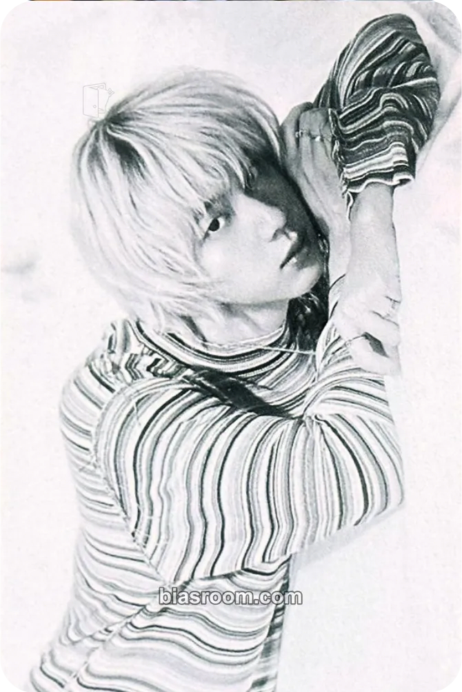 Jin Happy Photocard - BTS - BTS K-pop photocard