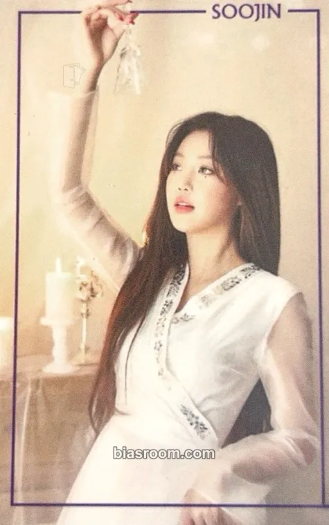 Soojin I Burn Photocard - i-dle - i-dle K-pop photocard