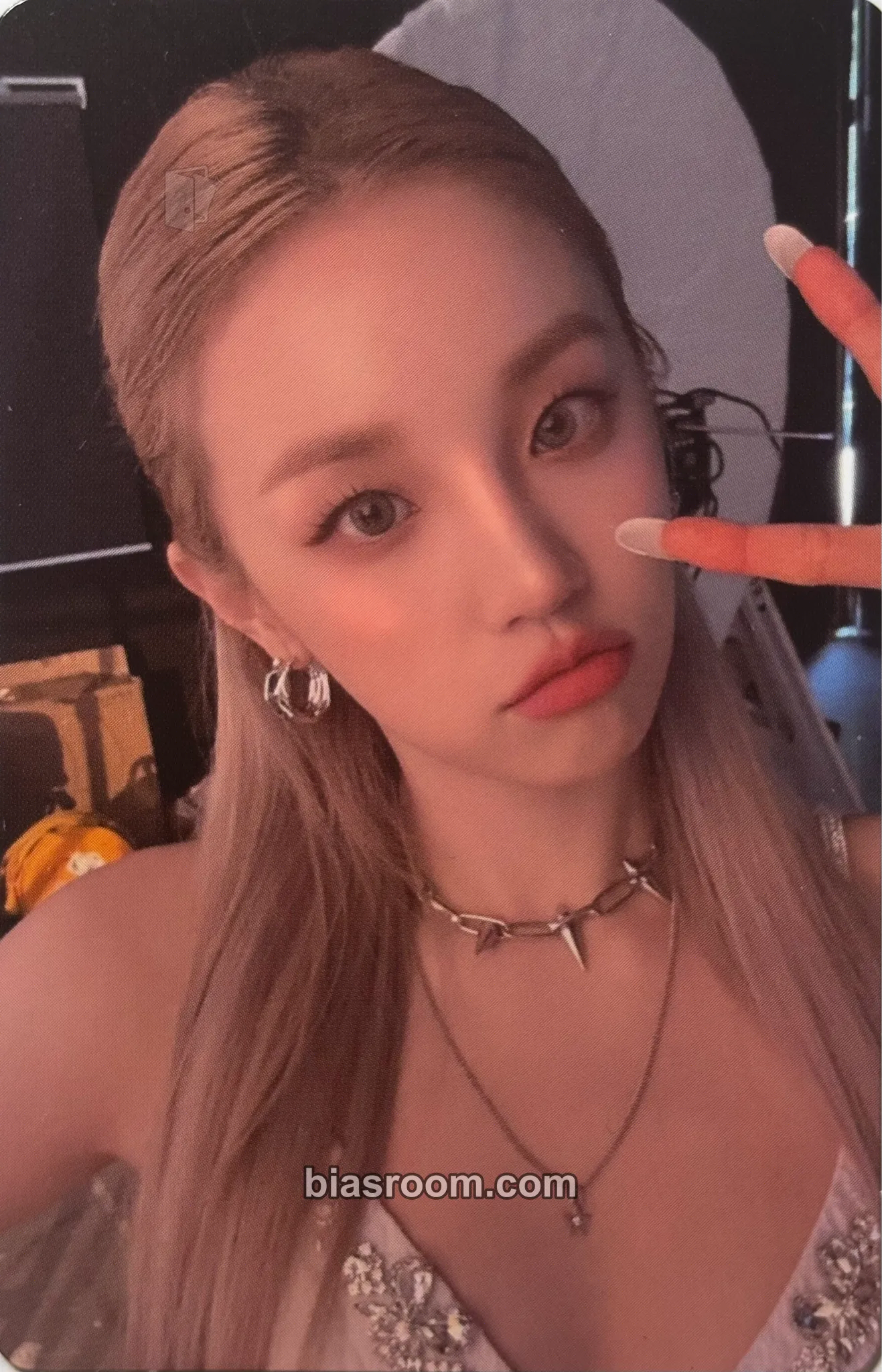 Yuqi HEAT Photocard - i-dle - i-dle K-pop photocard