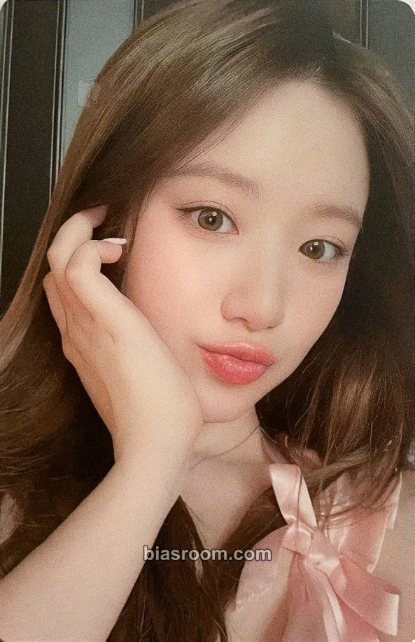 Shuhua HEAT Photocard - i-dle - i-dle K-pop photocard