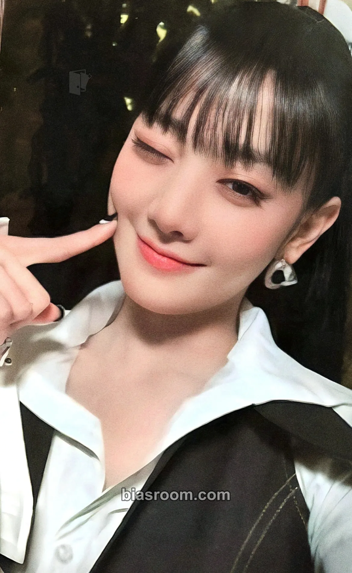 Minnie HER Photocard - i-dle - i-dle K-pop photocard