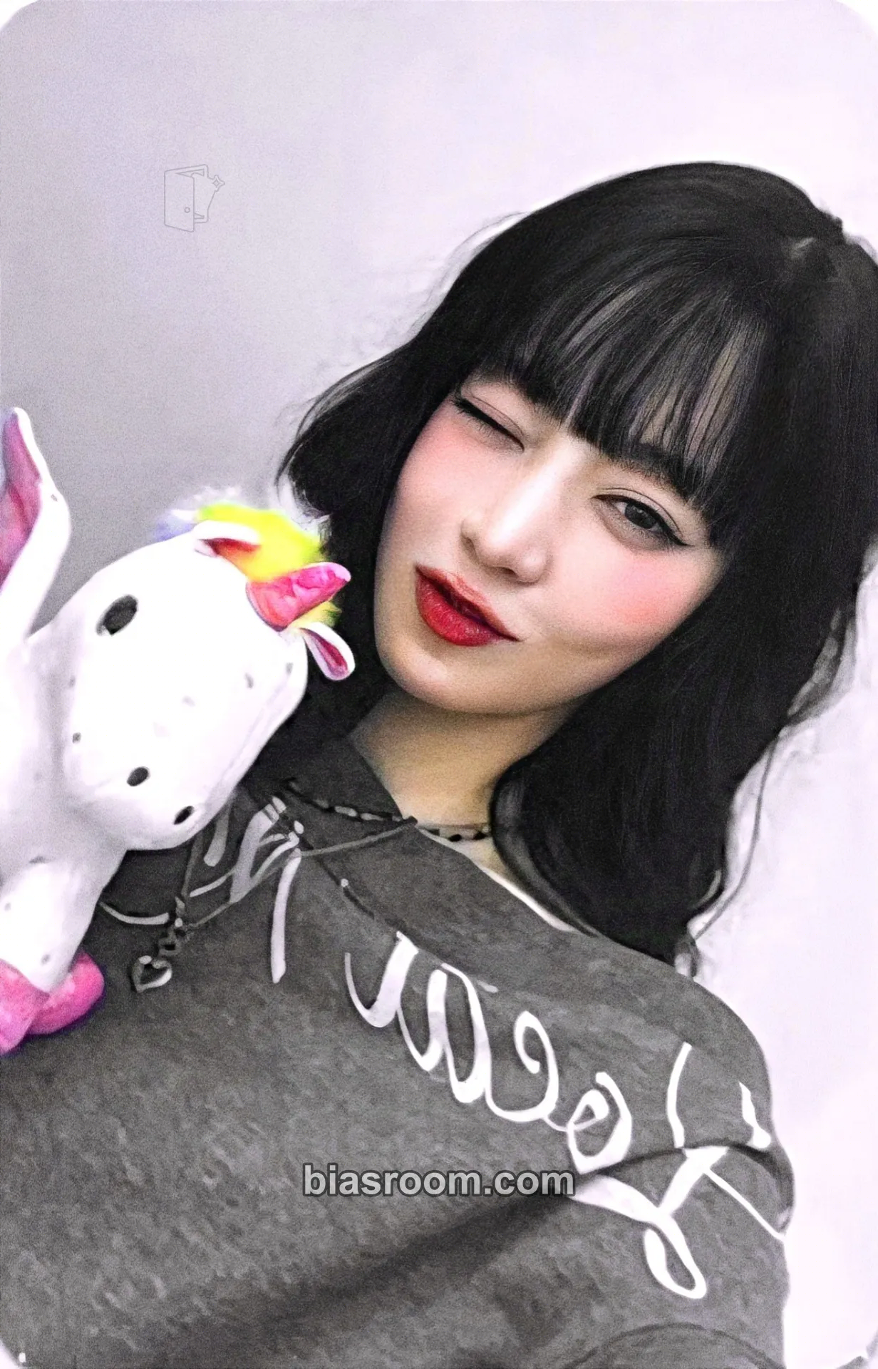 Minnie HER Photocard - i-dle - i-dle K-pop photocard