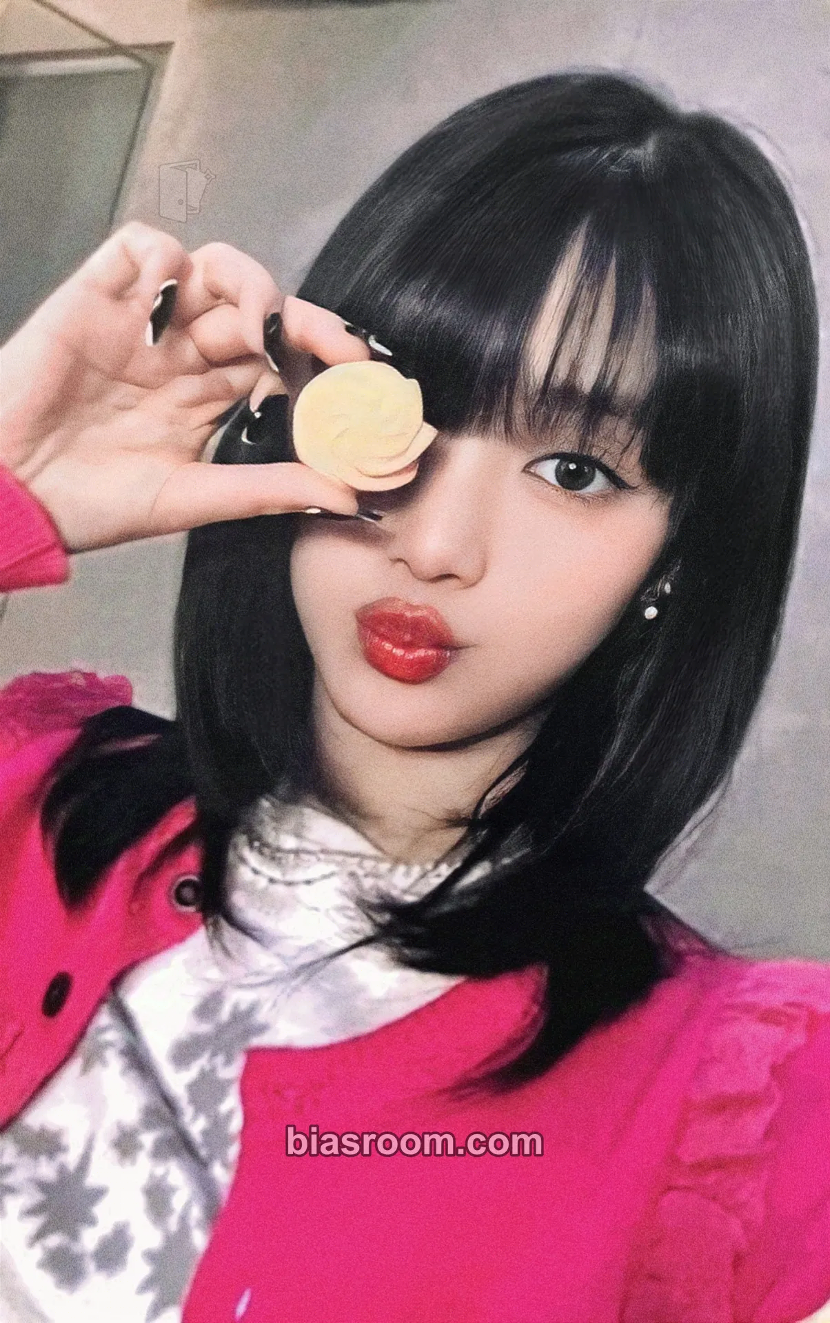 Minnie HER Photocard - i-dle - i-dle K-pop photocard