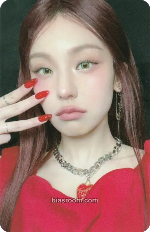 Yeji Air Photocard - ITZY - ITZY K-pop photocard