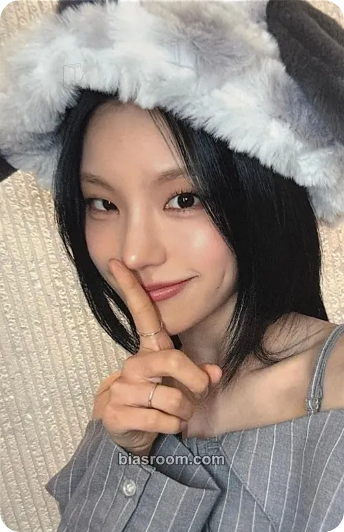 Yeji Air Photocard - ITZY - ITZY K-pop photocard