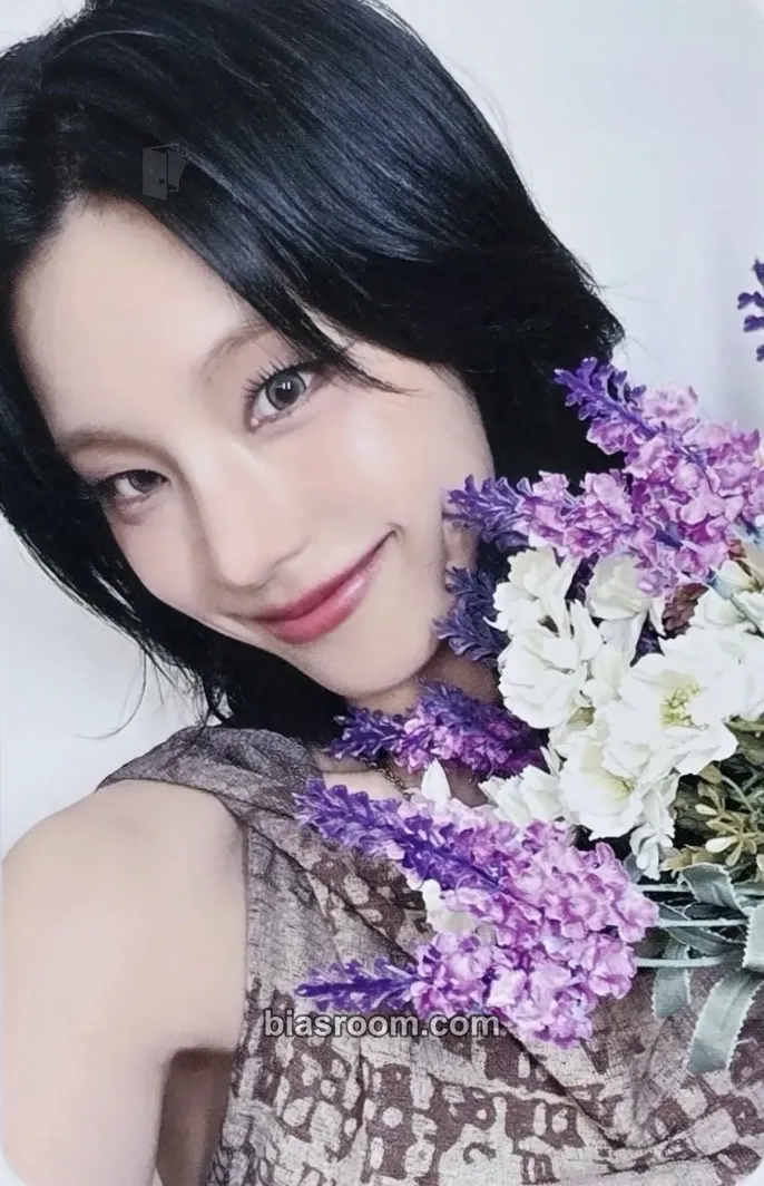 Yeji Air Photocard - ITZY - ITZY K-pop photocard