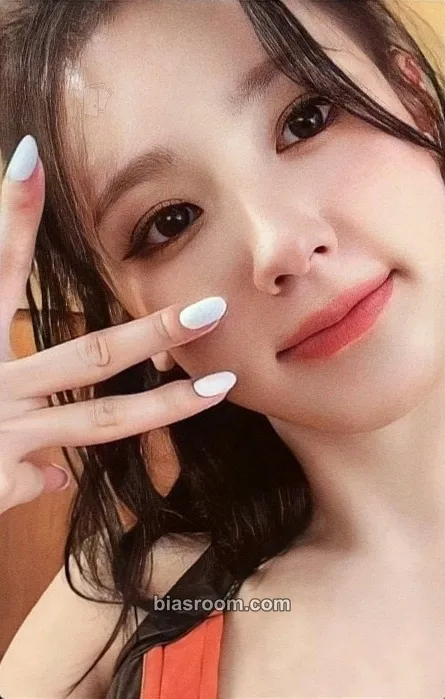 Miyeon I Sway Photocard - i-dle - i-dle K-pop photocard