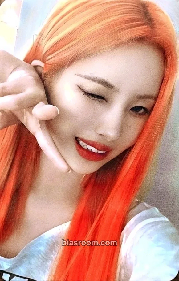 Soyeon I Sway Photocard - i-dle - i-dle K-pop photocard