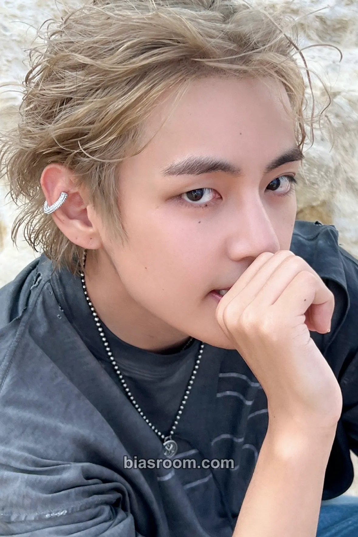 V Layover Photocard - BTS - BTS K-pop photocard