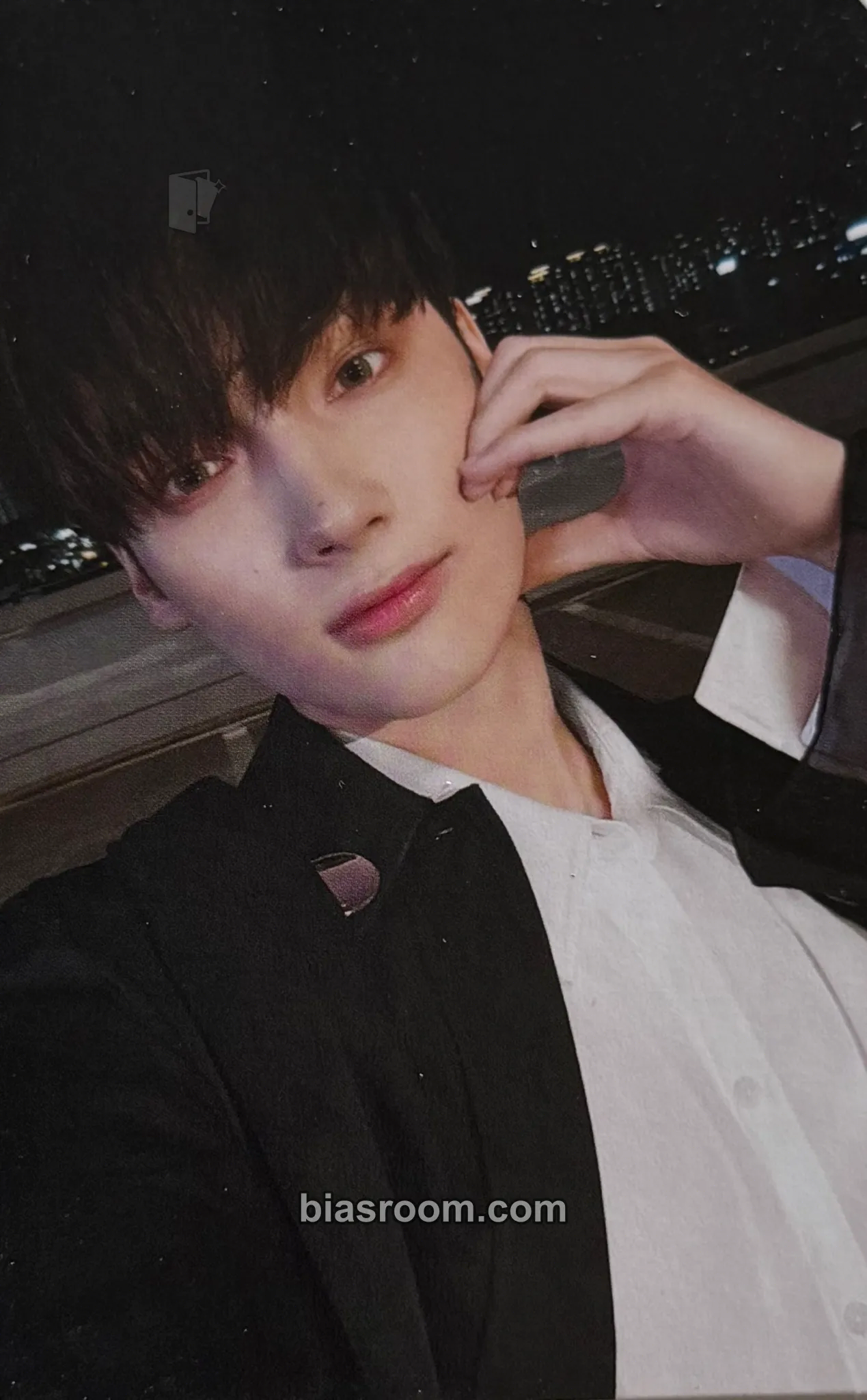 Huening Kai The Star Chapter: Sanctuary Photocard - TOMORROW X TOGETHER - TOMORROW X TOGETHER K-pop photocard