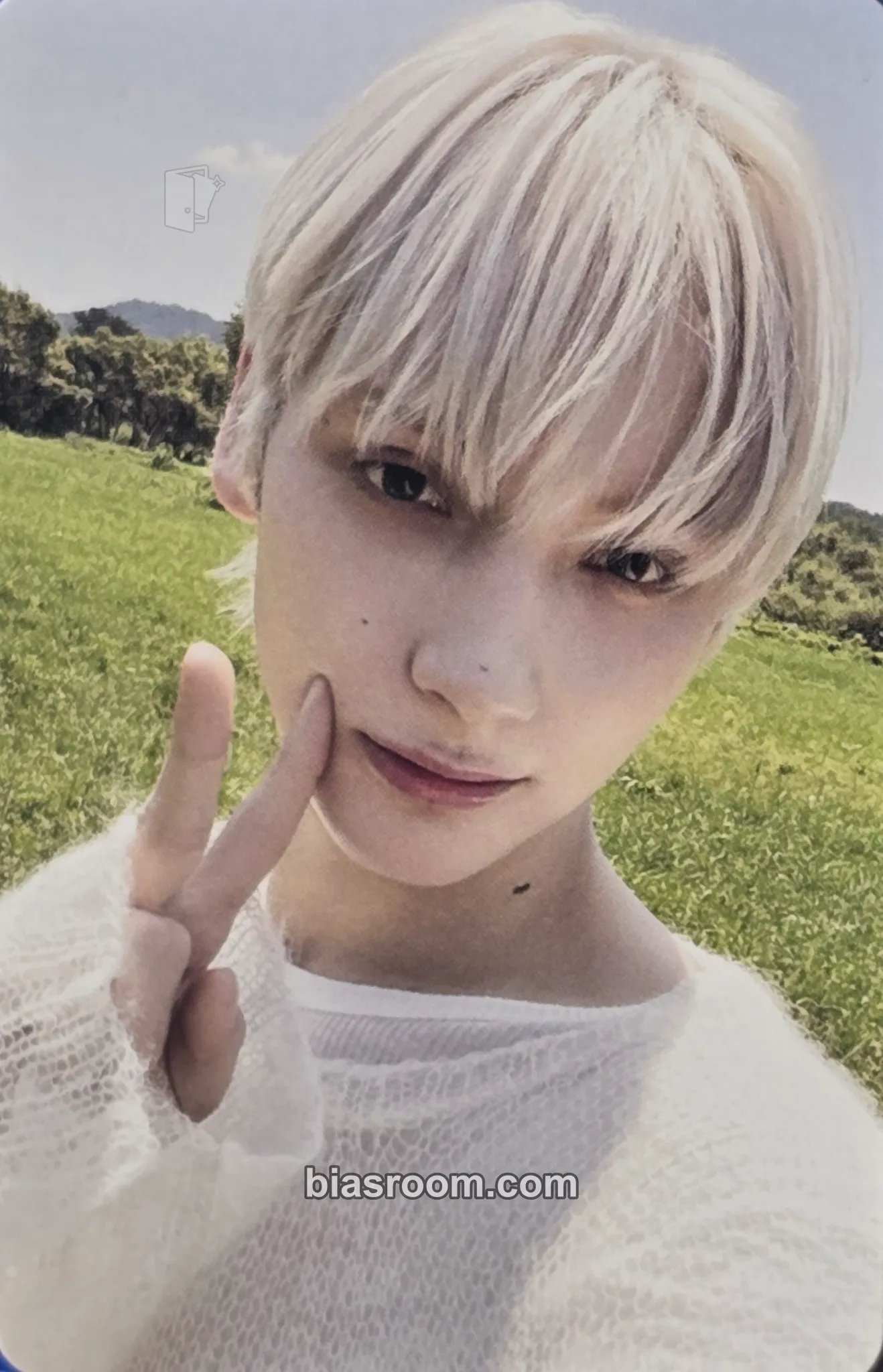 Huening Kai The Star Chapter: Together Photocard - TOMORROW X TOGETHER - TOMORROW X TOGETHER K-pop photocard
