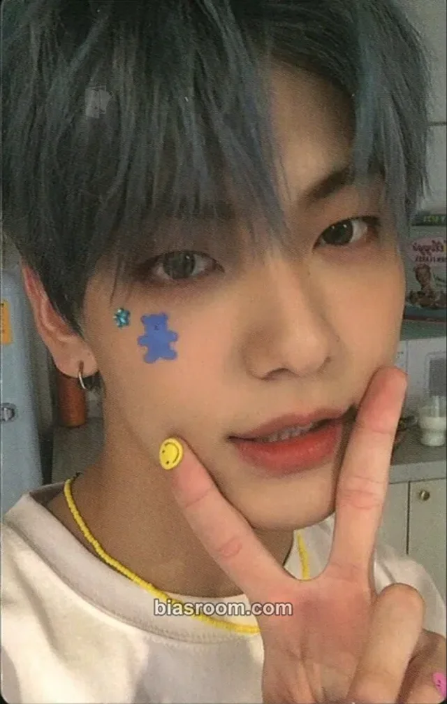 TOMORROW X TOGETHER - Soobin - Minisode 1: Blue Hour Album album photocard R ver.