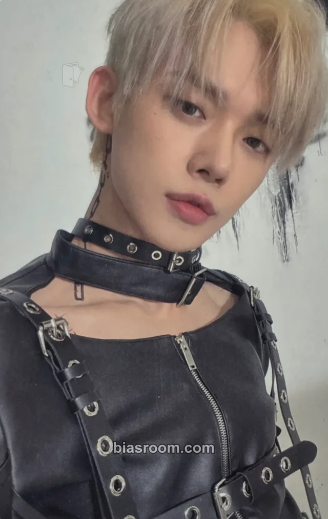 TOMORROW X TOGETHER - Yeonjun - Minisode 2: Thursday's Child Album hate version album photocard