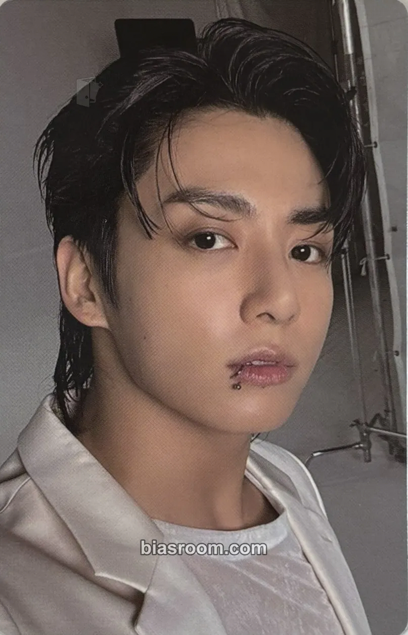 Jungkook Golden Photocard - BTS - BTS K-pop photocard