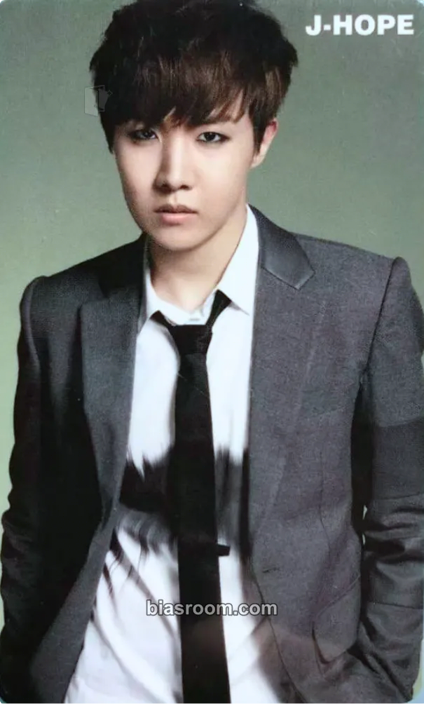 j-hope Boy in Luv (Japanese Ver.) Photocard - BTS - BTS K-pop photocard
