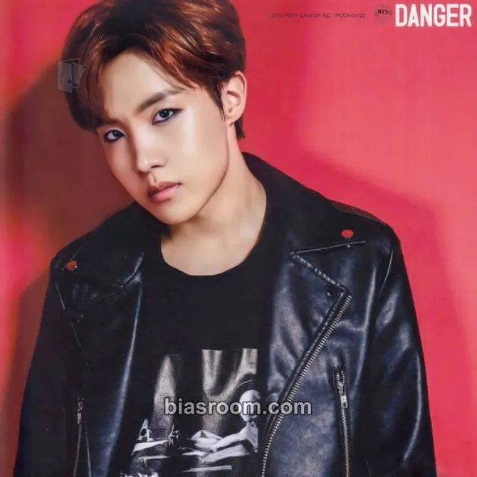 j-hope Danger (Japanese Ver.) Photocard - BTS - BTS K-pop photocard