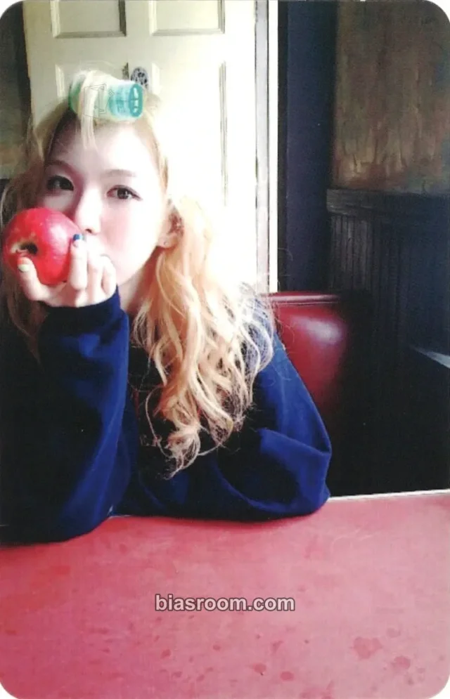 Red Velvet - Wendy - Ice Cream Cake