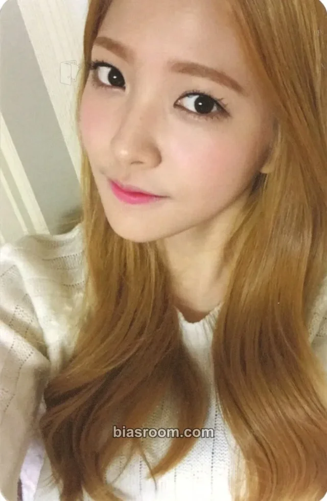 Red Velvet - Yeri - Ice Cream Cake