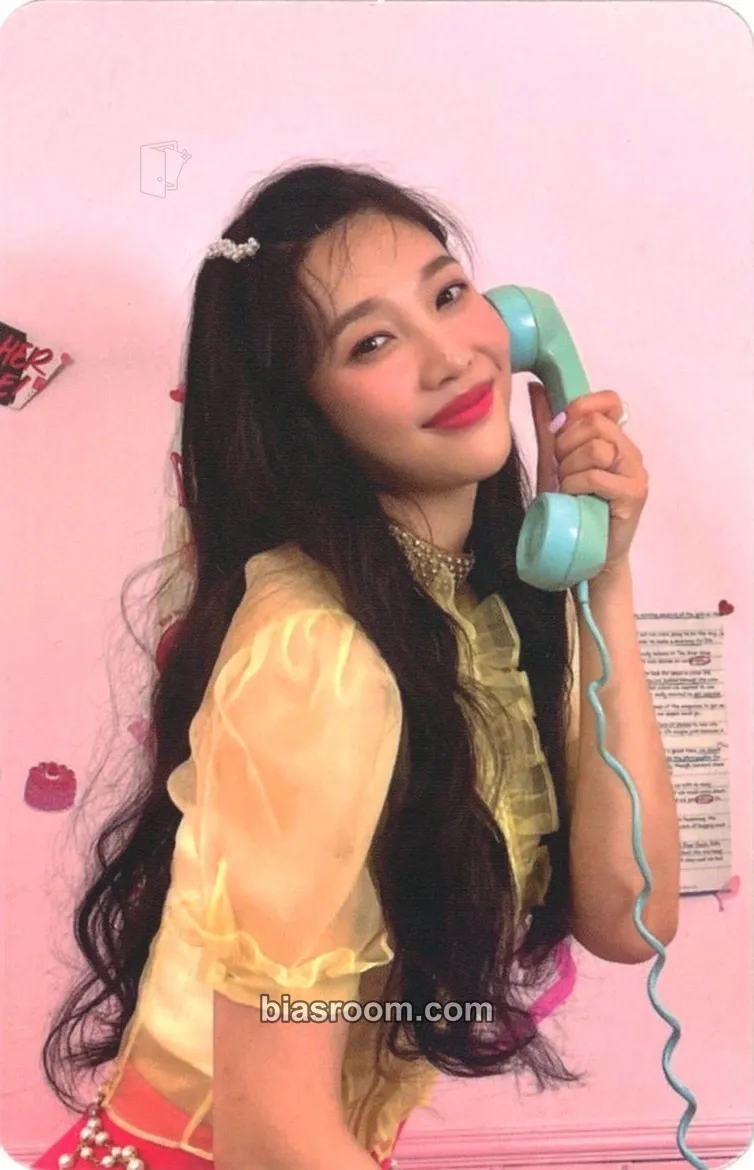 Joy Queendom Photocard - Red Velvet - Red Velvet K-pop photocard