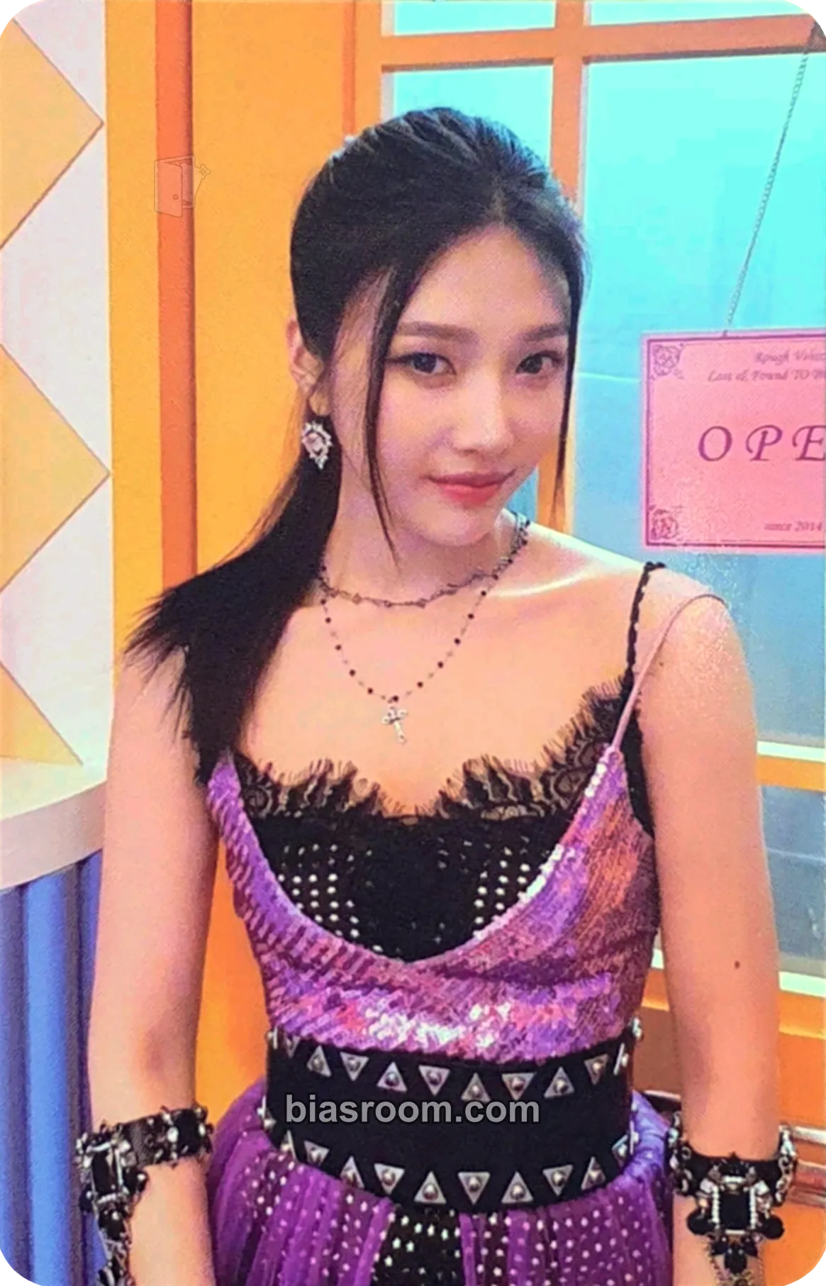 Joy Queendom Photocard - Red Velvet - Red Velvet K-pop photocard