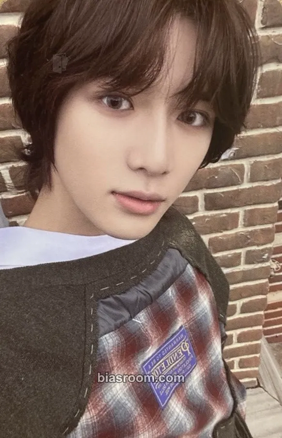 Beomgyu The Name Chapter: Freefall Photocard - TOMORROW X TOGETHER - TOMORROW X TOGETHER K-pop photocard
