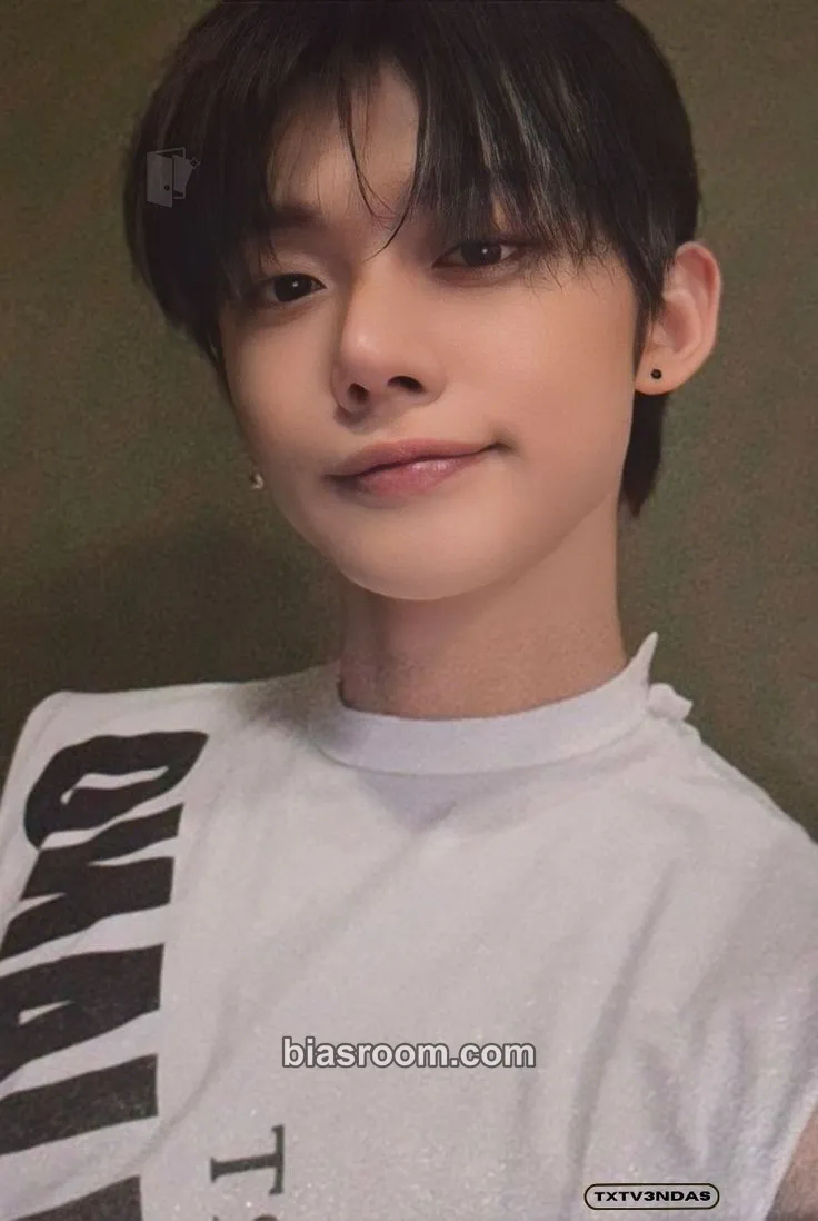 Yeonjun Minisode 3: Tomorrow Photocard - TOMORROW X TOGETHER - TOMORROW X TOGETHER K-pop photocard