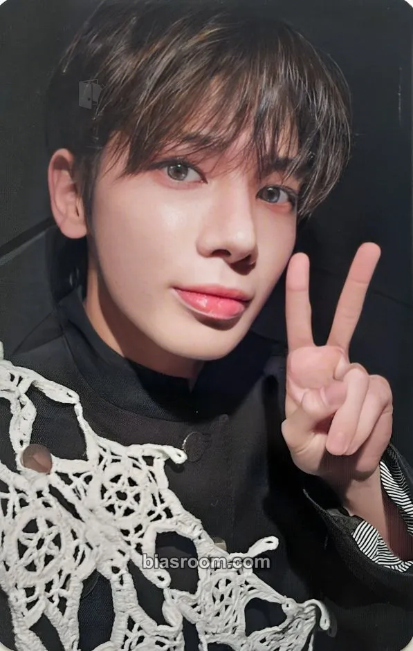 Taehyun Minisode 3: Tomorrow Photocard - TOMORROW X TOGETHER - TOMORROW X TOGETHER K-pop photocard